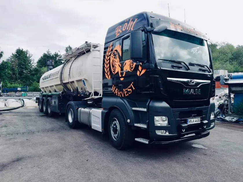 Tank-Auflieger der Köhl Logistik GmbH